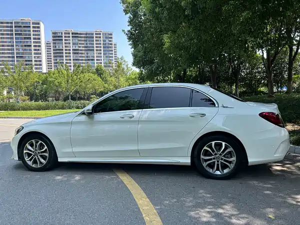 Mercedes-Benz C-Class 2018