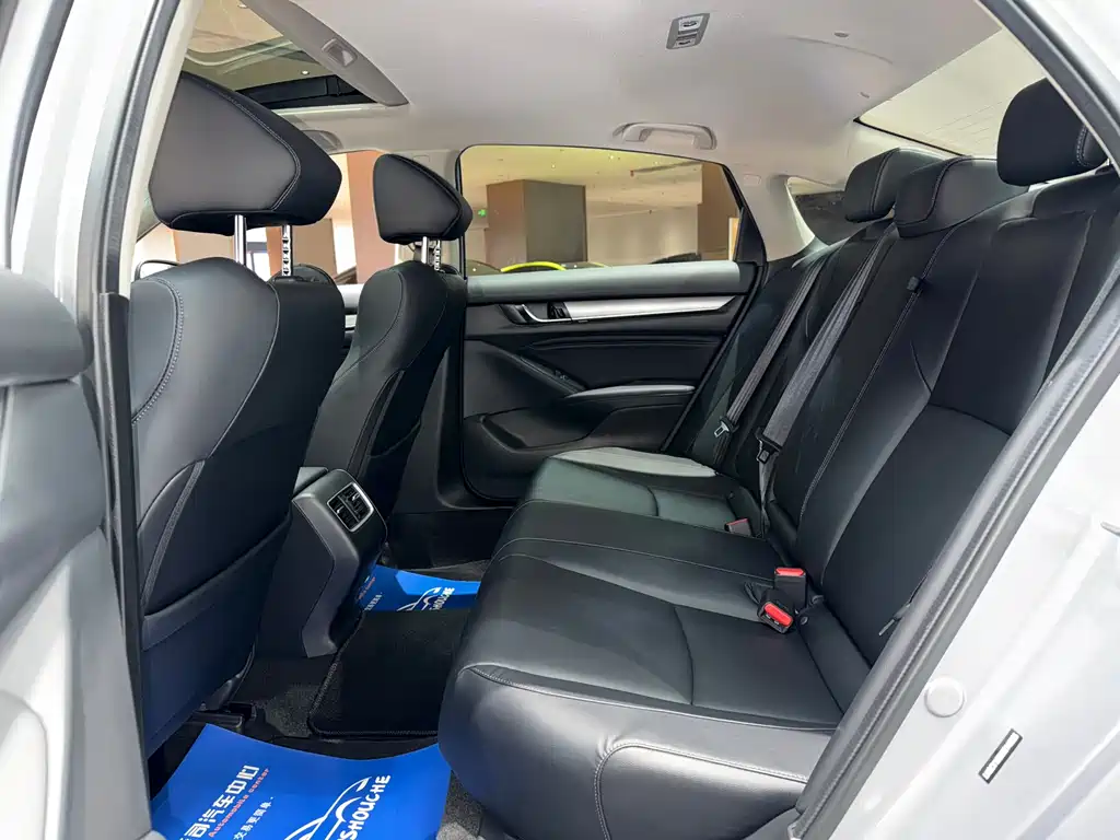 Honda Accord 2019 — фото 13