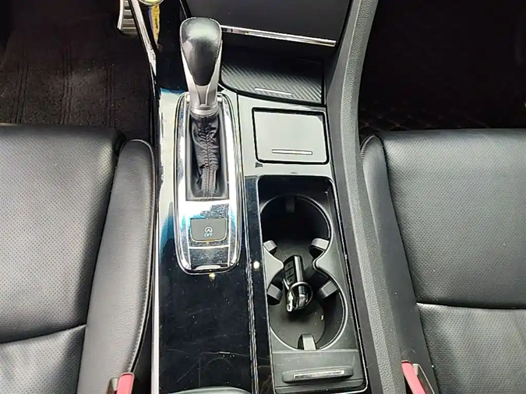 Honda Spirior 2015 — фото 14