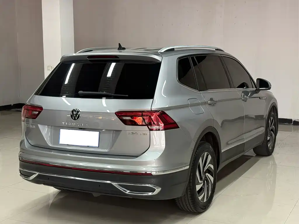 Volkswagen Tiguan L 2021 — фото 6