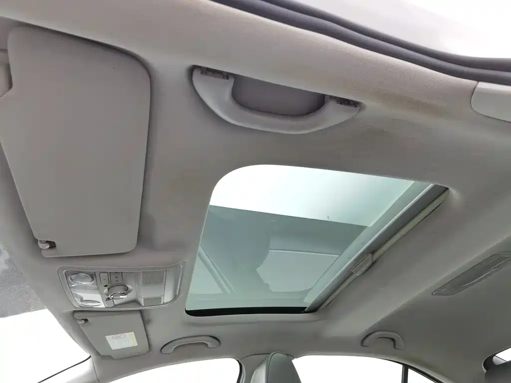 Skoda Octavia 2015 — фото 14