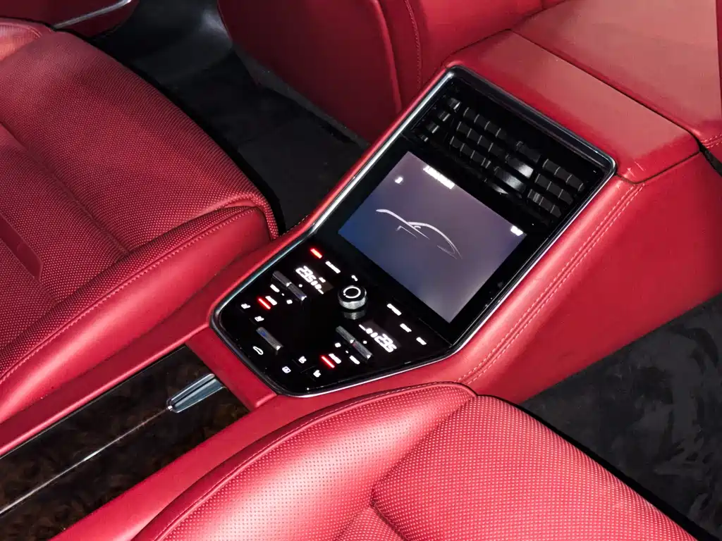 Porsche Panamera 2022 — фото 26