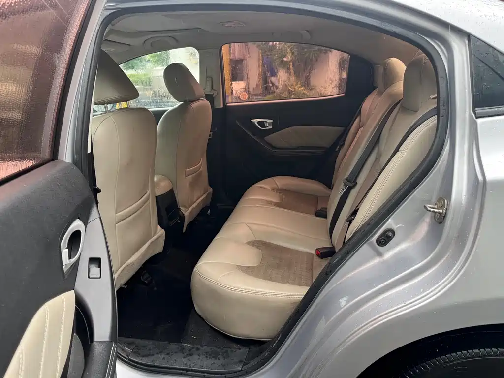 GAC Motor Trumpchi GA3S 2015 — фото 19