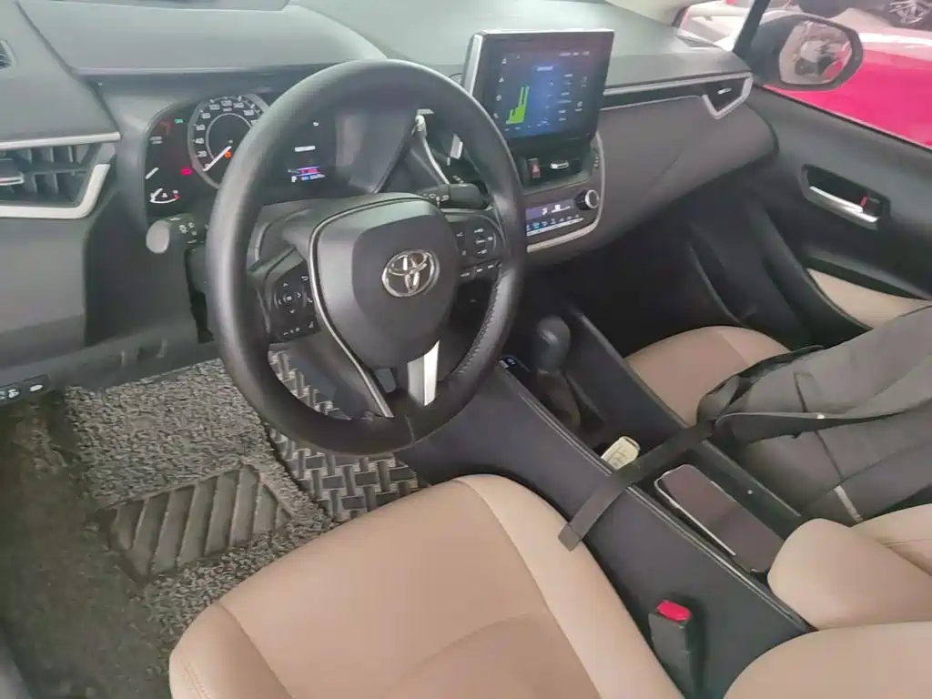 Toyota Corolla 2022 — фото 10