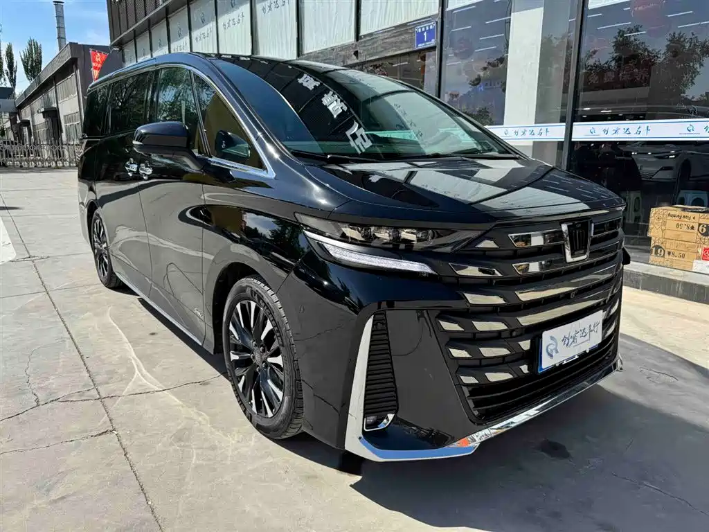 Toyota Vellfire 2024 — фото 2