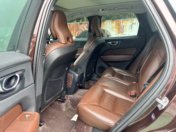 Volvo XC60 2020