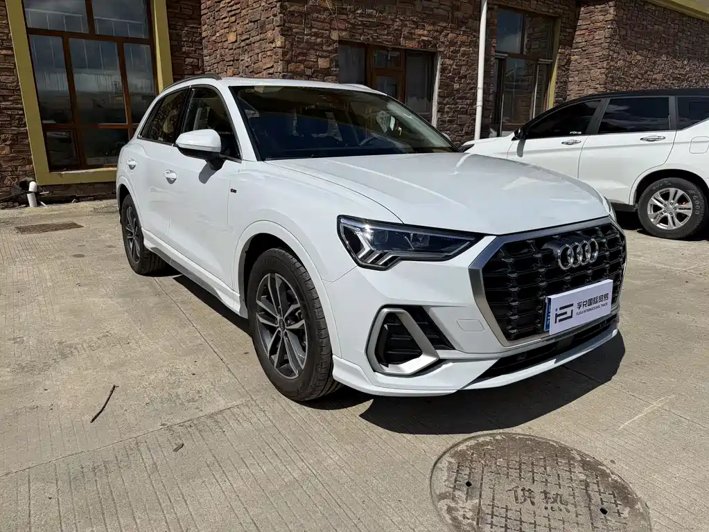 Audi Q3 2022 — фото 3