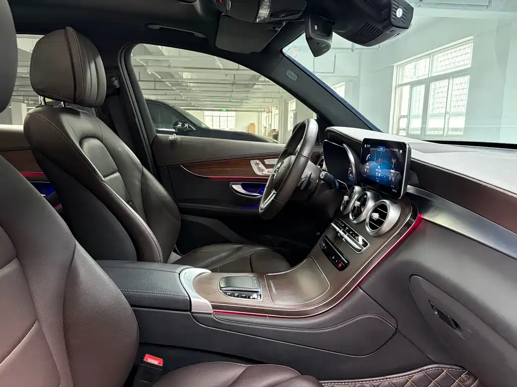 Mercedes-Benz GLC 2021 — фото 11