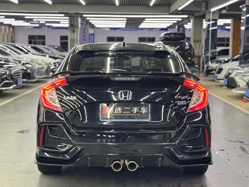 Honda Civic 2021 — фото 10