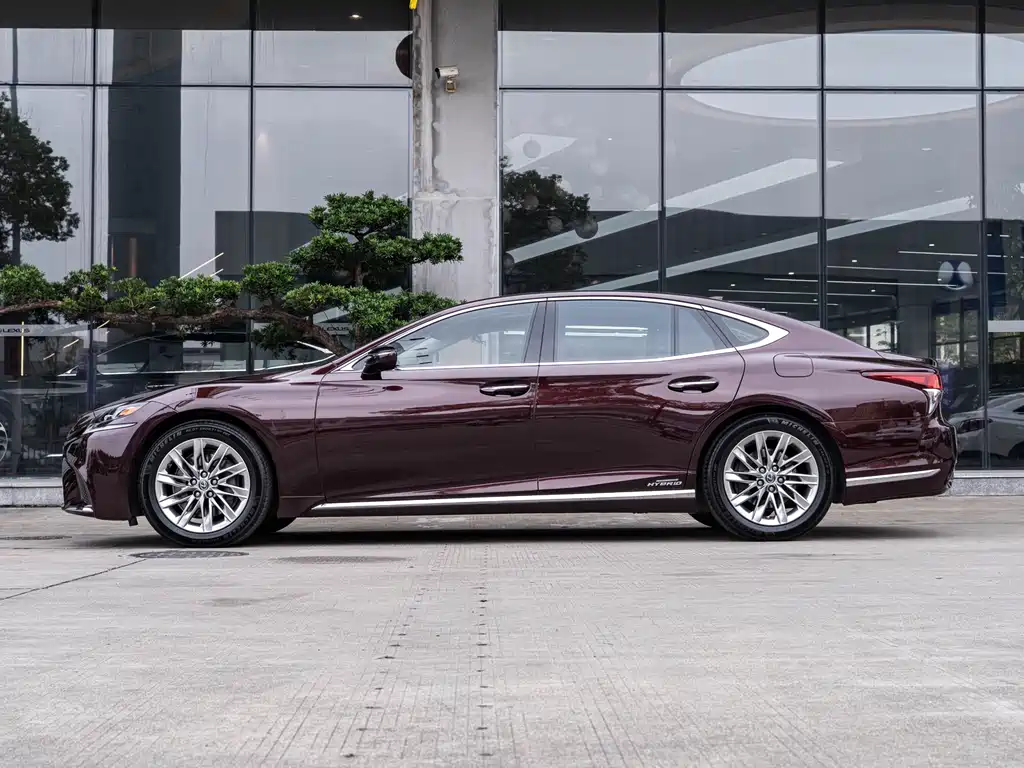 Lexus LS 2020 — фото 4