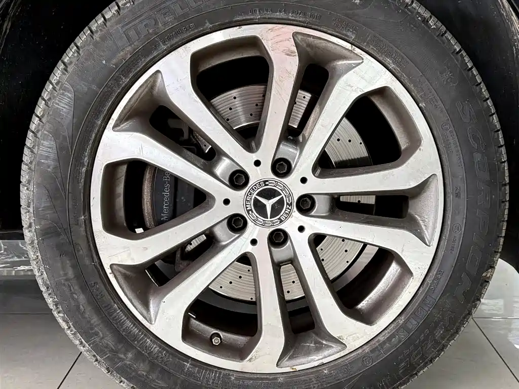 Mercedes-Benz GLE 2018 — фото 18