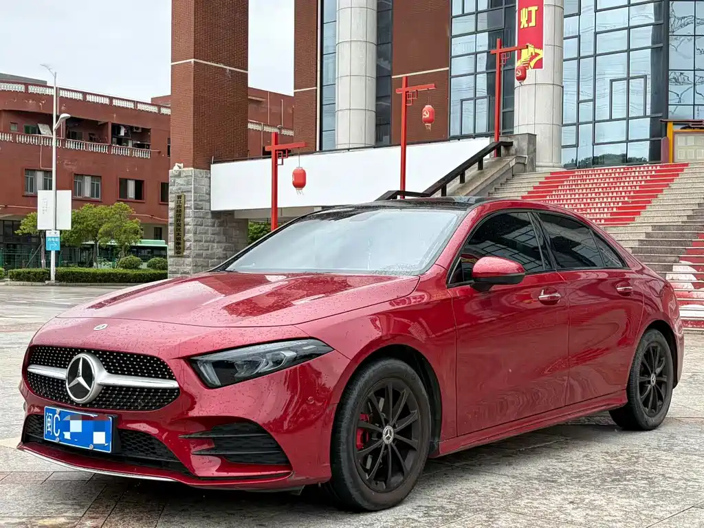 Mercedes-Benz A-Class 2023 — фото 1