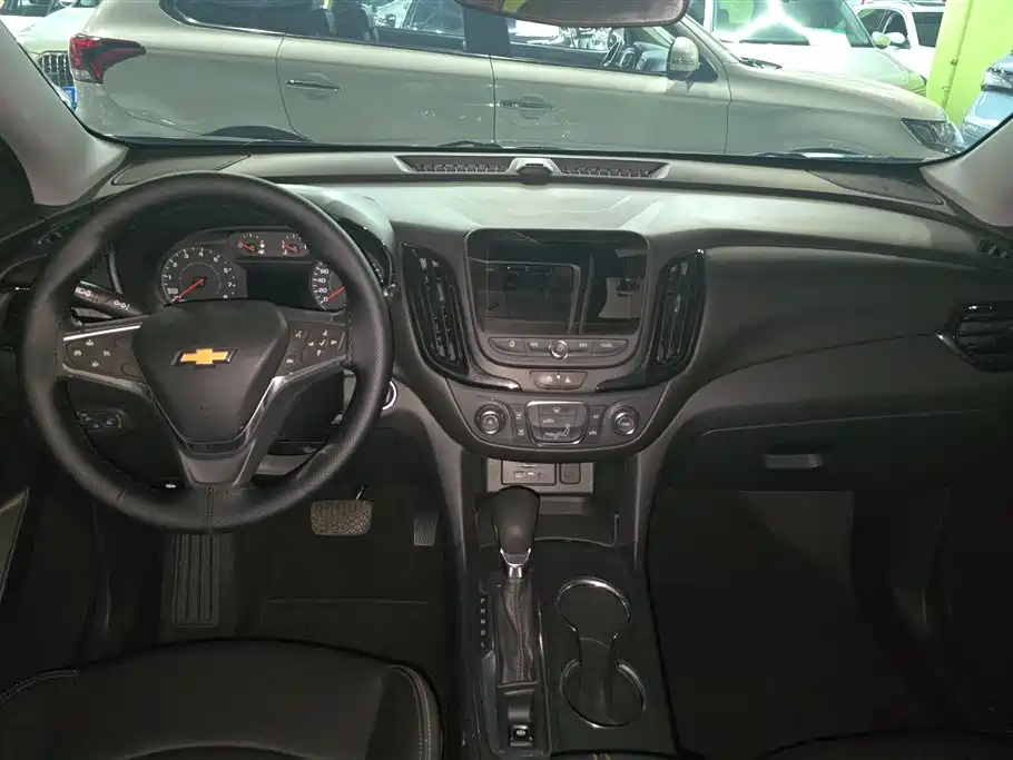 Chevrolet Equinox 2021 — фото 12