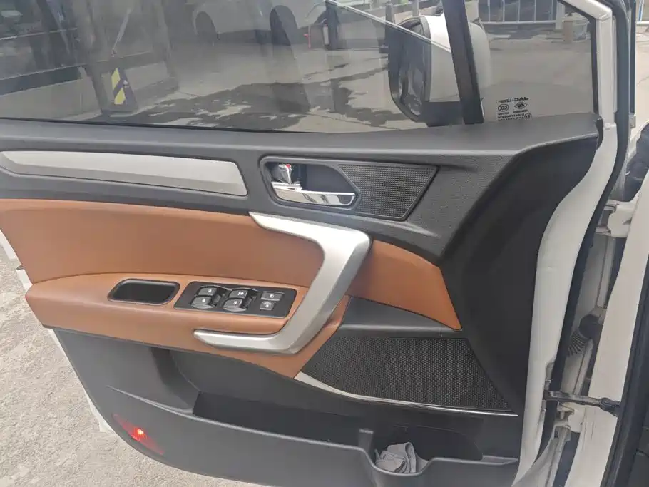 JAC Refine S3 2015