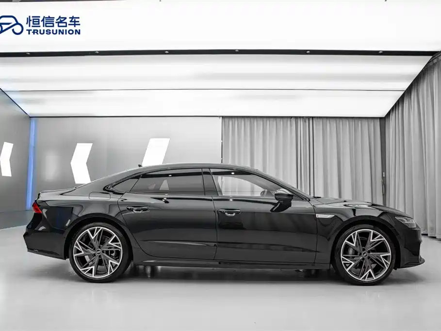 Audi A7L 2024 — фото 8