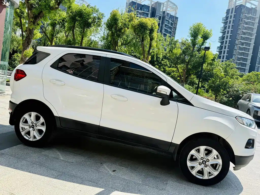 Ford Ecosport 2017 — фото 2