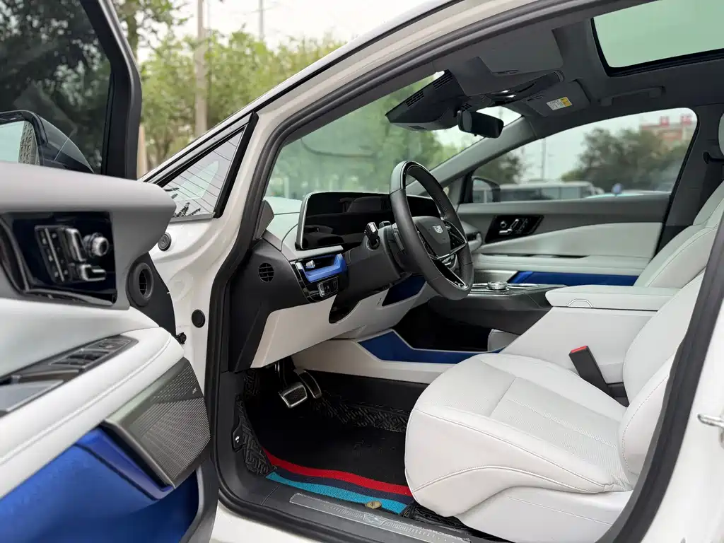 Cadillac IQ 2024