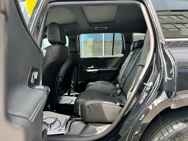 Mercedes-Benz GLB 2024