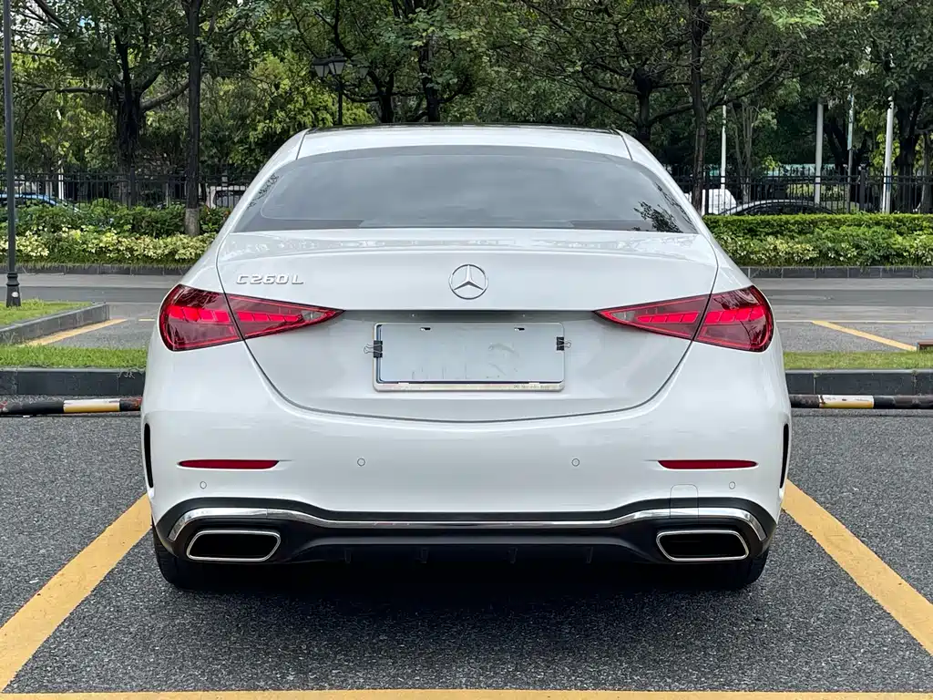 Mercedes-Benz C-Class 2023 — фото 5