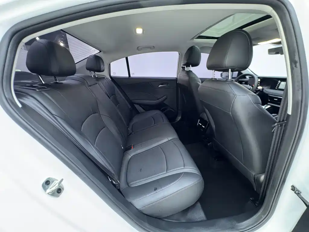 Roewe i5 2026