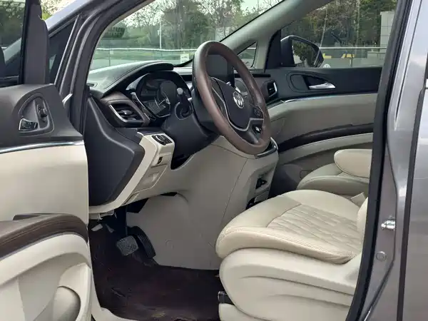 Buick GL8 2021