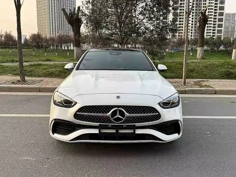 Mercedes-Benz C-Class 2023 — фото 2