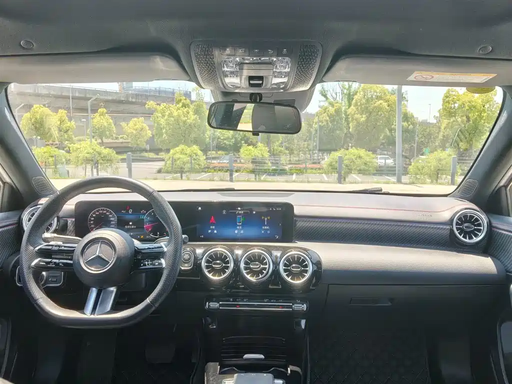 Mercedes-Benz A-Class 2024 — фото 14