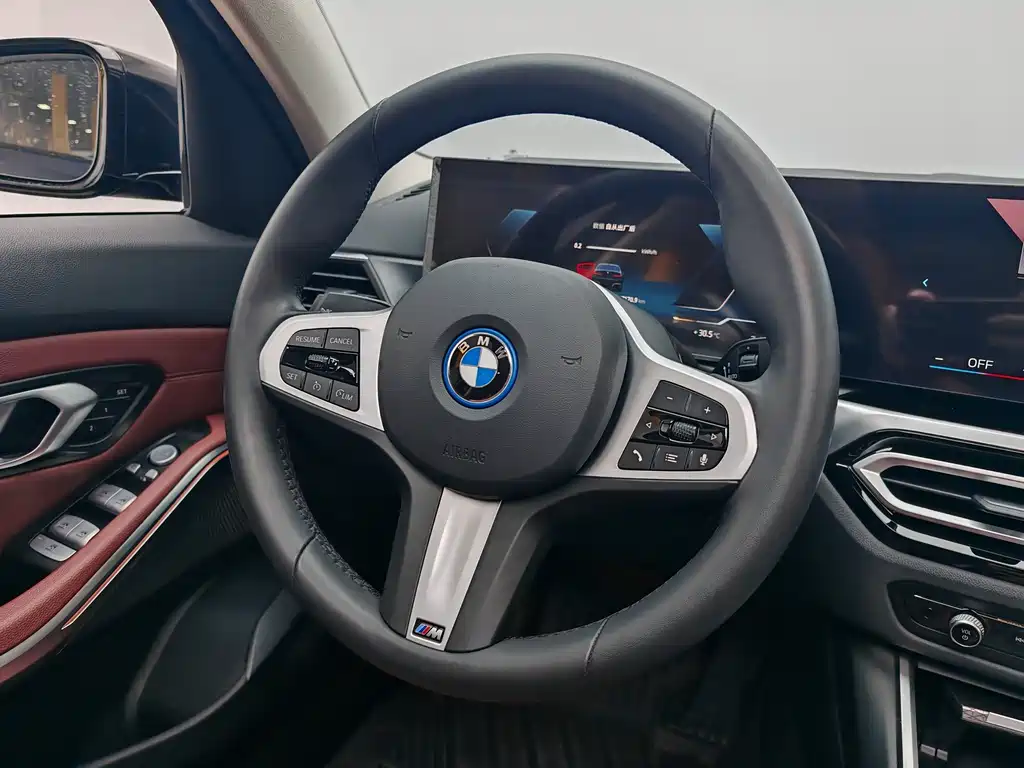 BMW i3 2024 — фото 16