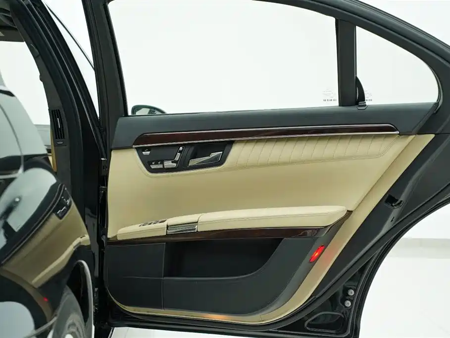 Mercedes-Benz S-Class 2008 — фото 20