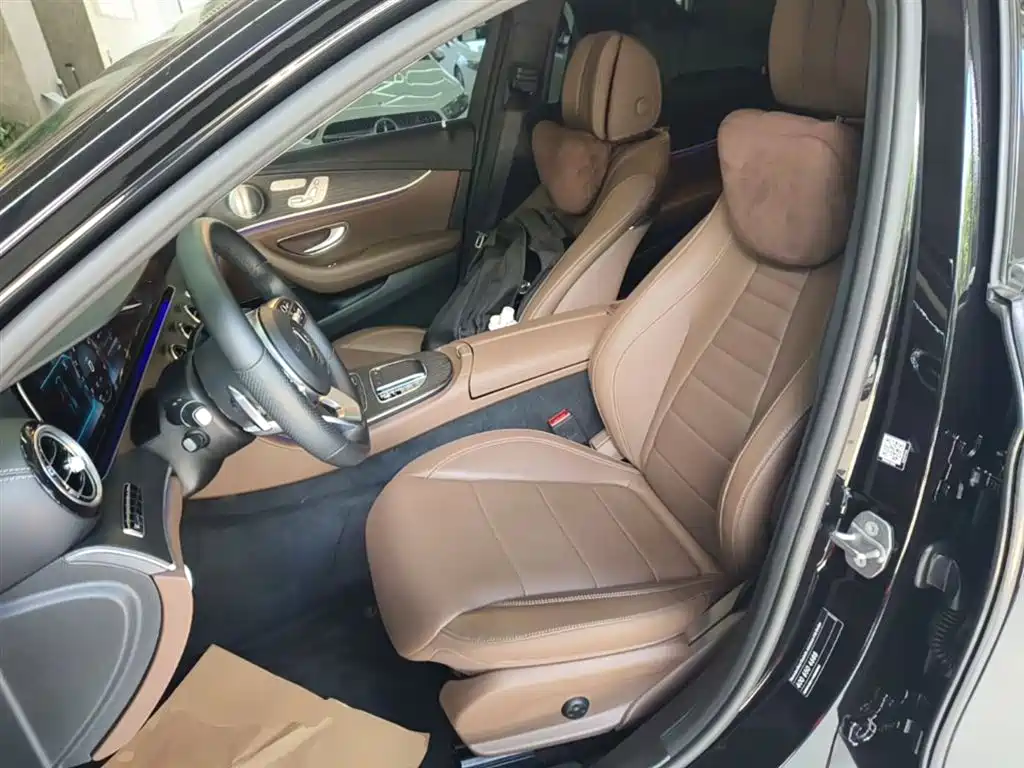Mercedes-Benz E-Class 2020 — фото 15