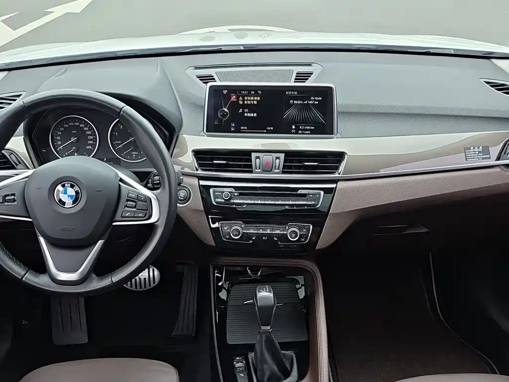 BMW X1 2016 — фото 10