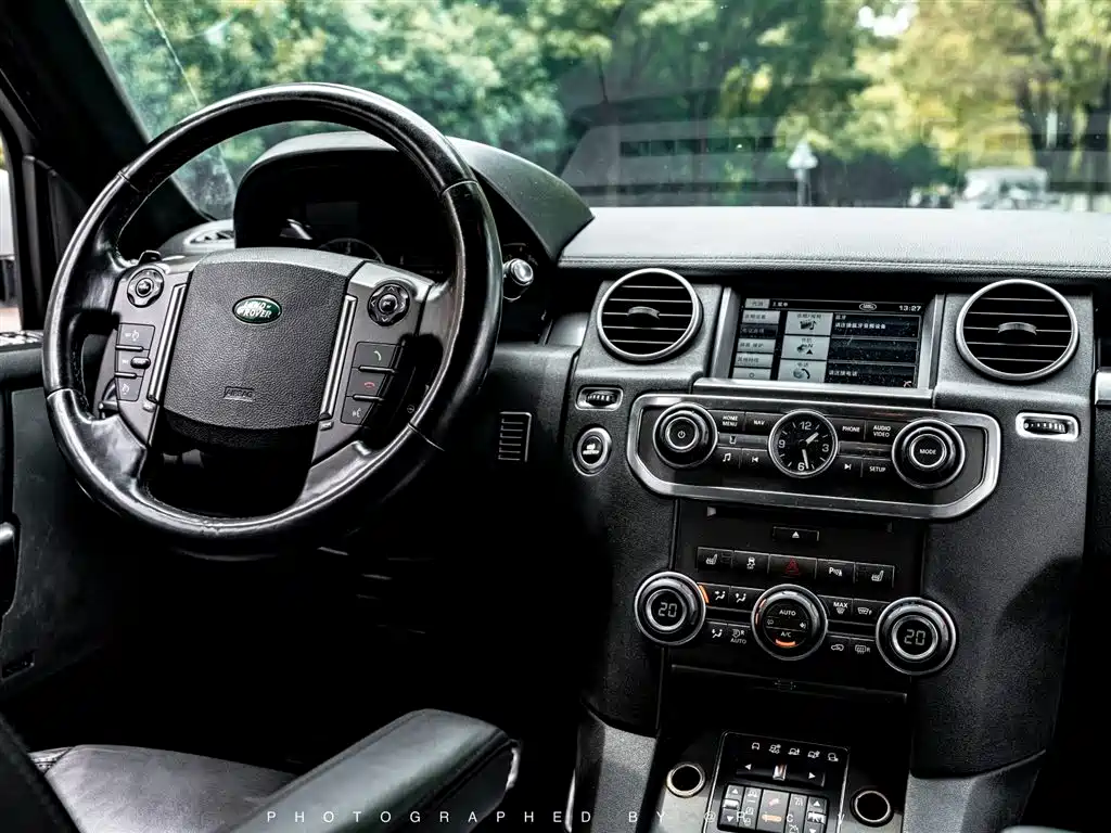 Land Rover Discovery 2013 — фото 5
