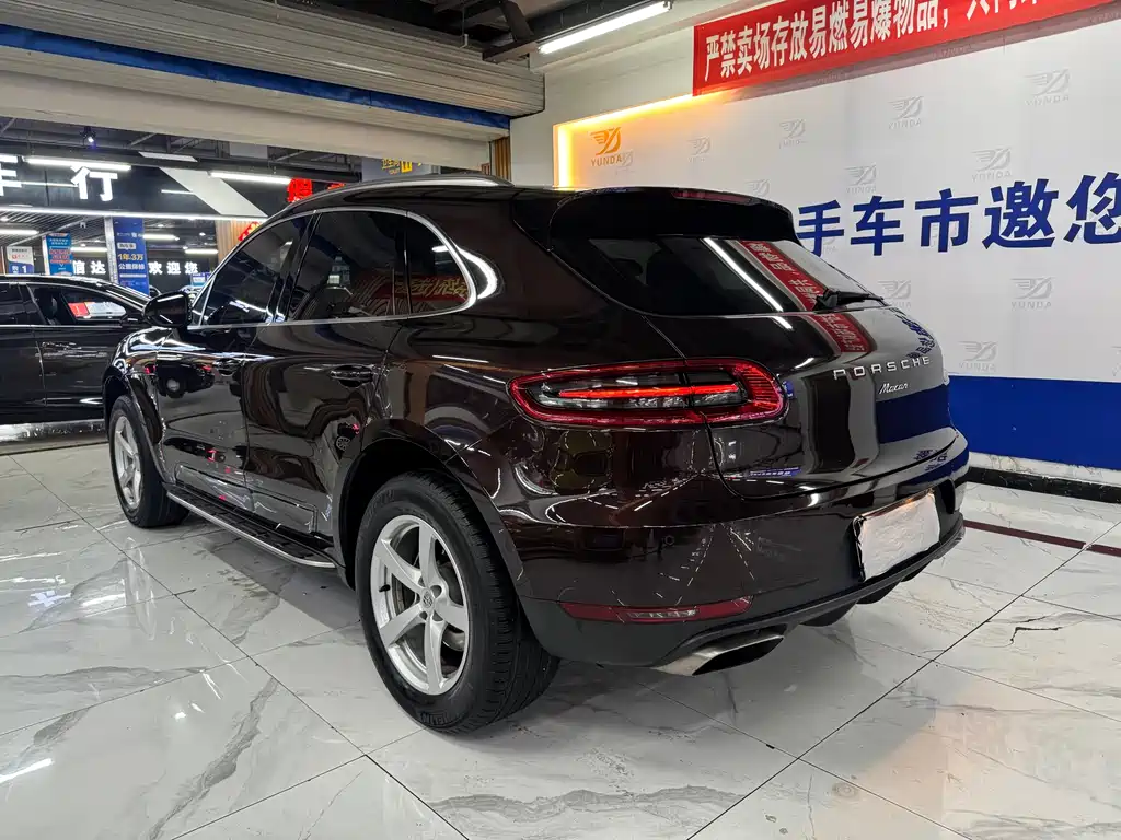 Porsche Macan 2015 — фото 12