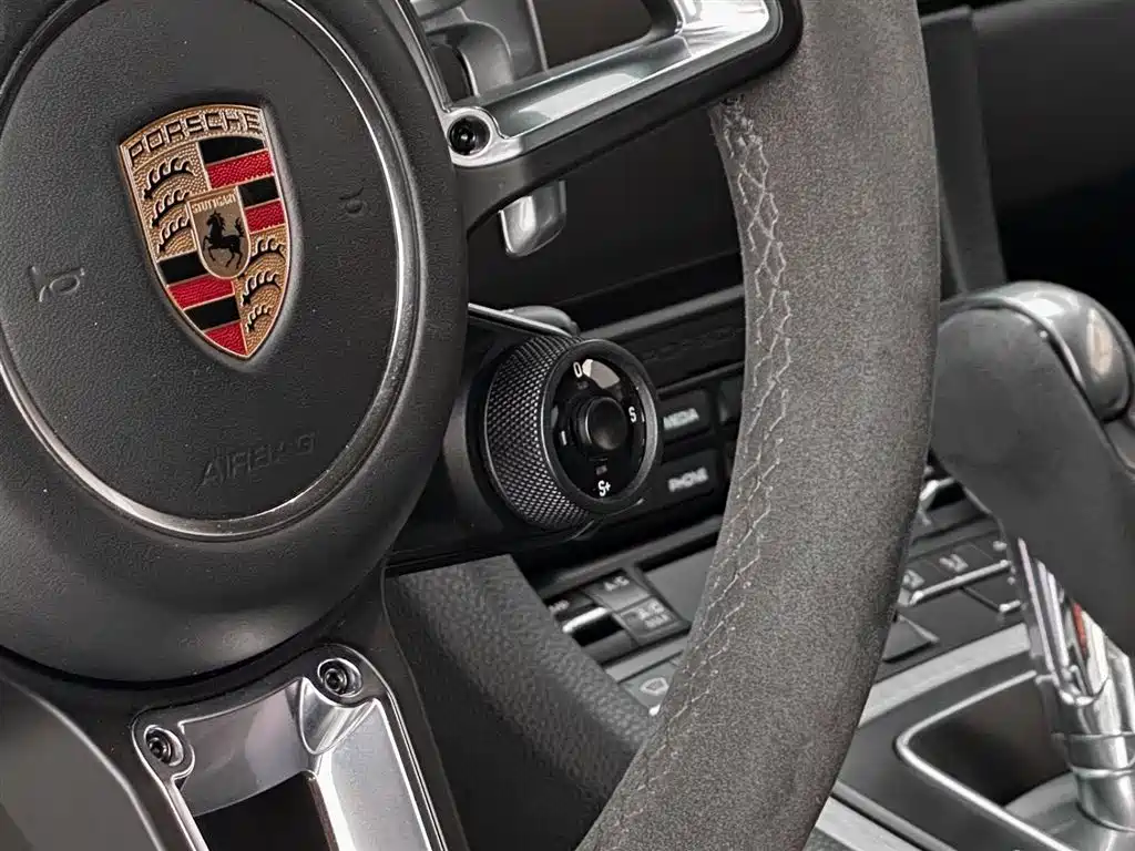 Porsche 911 2017 — фото 12
