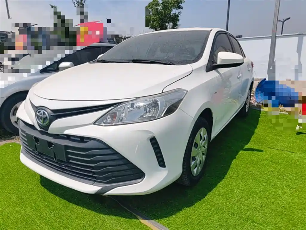 Toyota Vios 2018 — фото 1