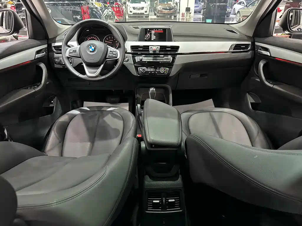 BMW X1 2017 — фото 9