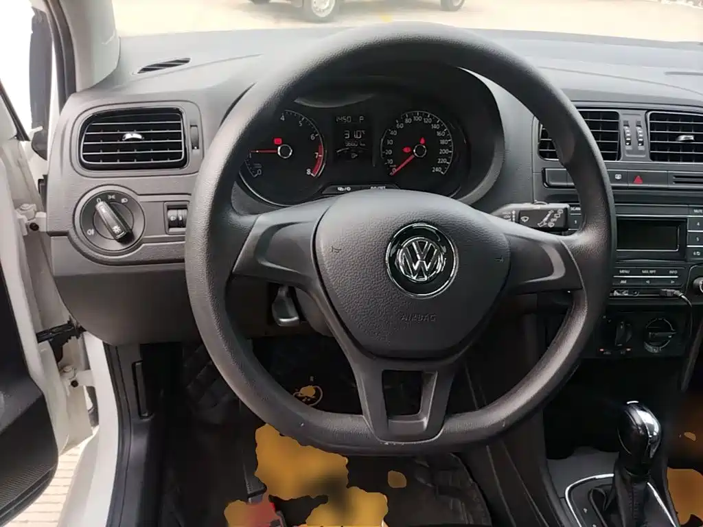Volkswagen Polo 2018 — фото 11