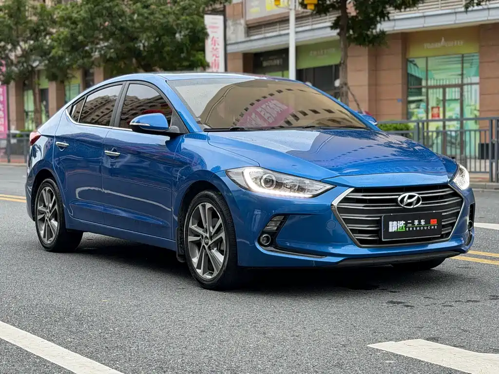 Hyundai Elantra 2016 — фото 3