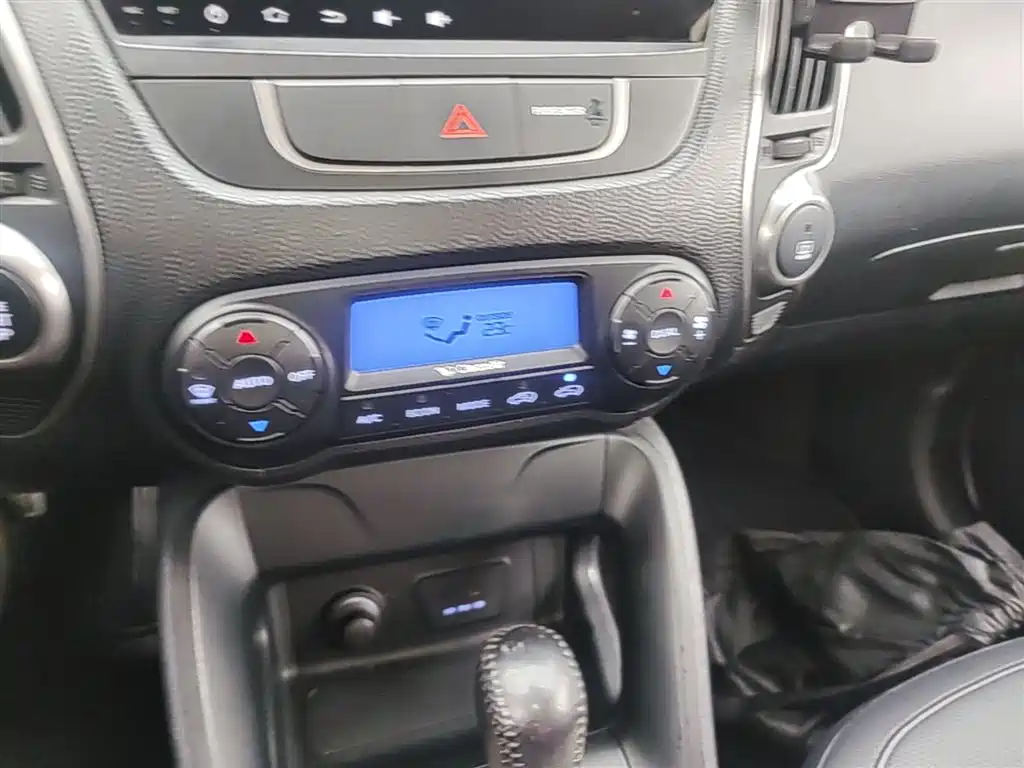 Hyundai ix35 2016 — фото 13