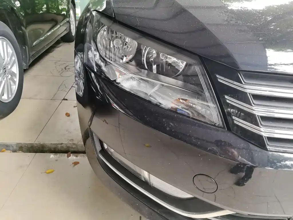Volkswagen Passat 2014 — фото 10