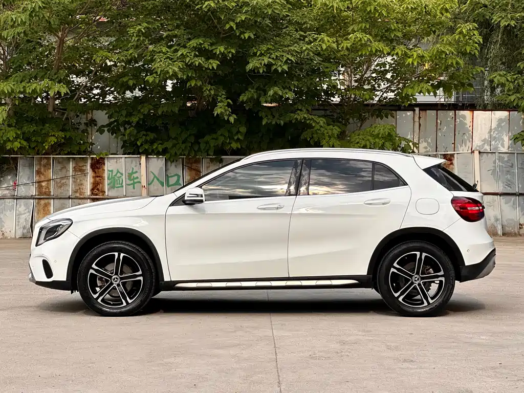 Mercedes-Benz GLA 2018 — фото 4