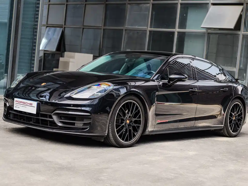 Porsche Panamera 2022 — фото 1