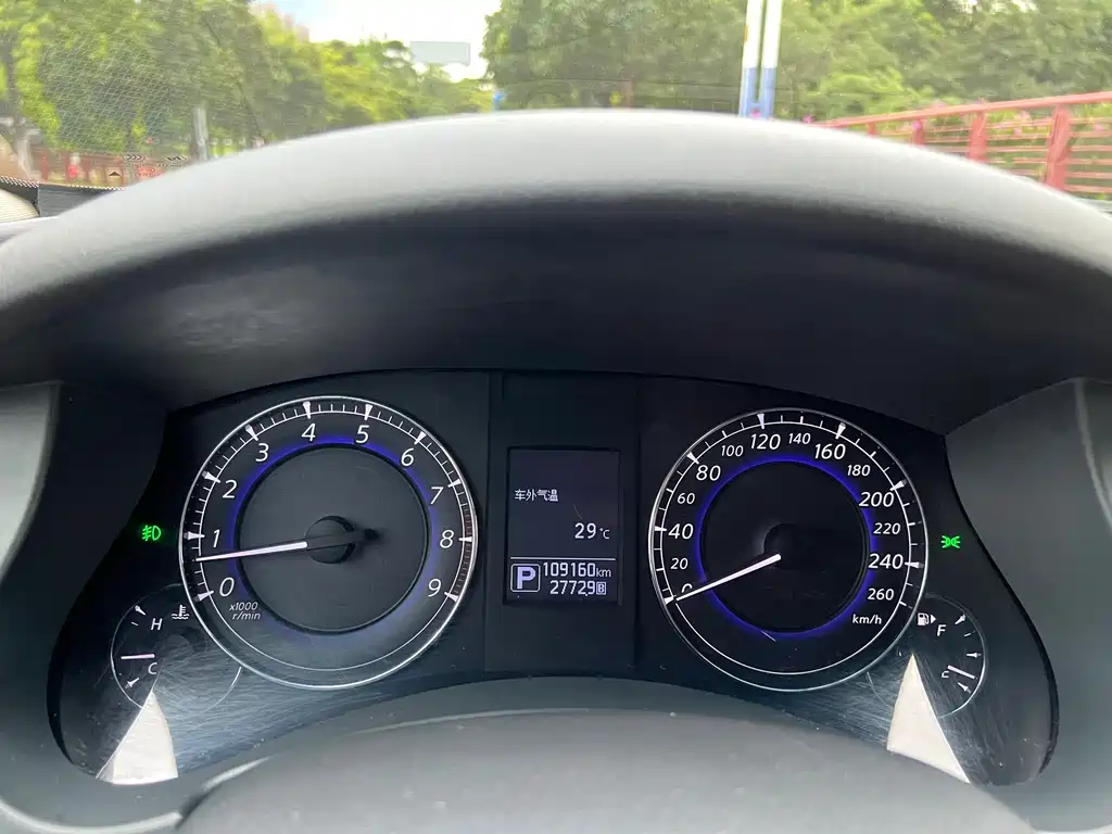Infiniti QX50 2015 — фото 18