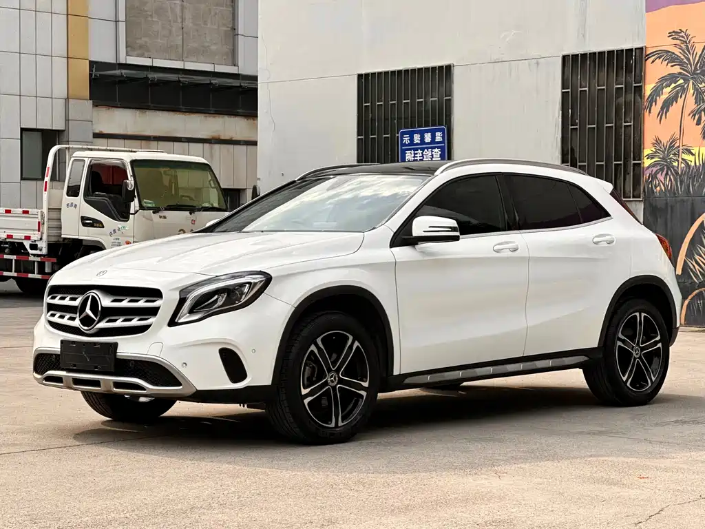 Mercedes-Benz GLA 2018 — фото 1