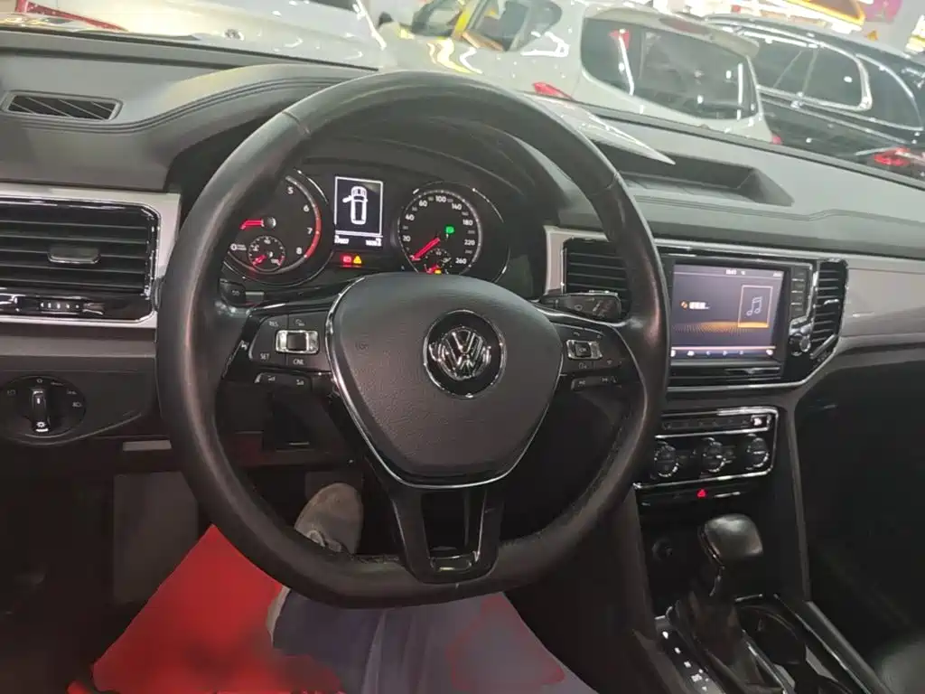 Volkswagen Teramont 2018 — фото 10