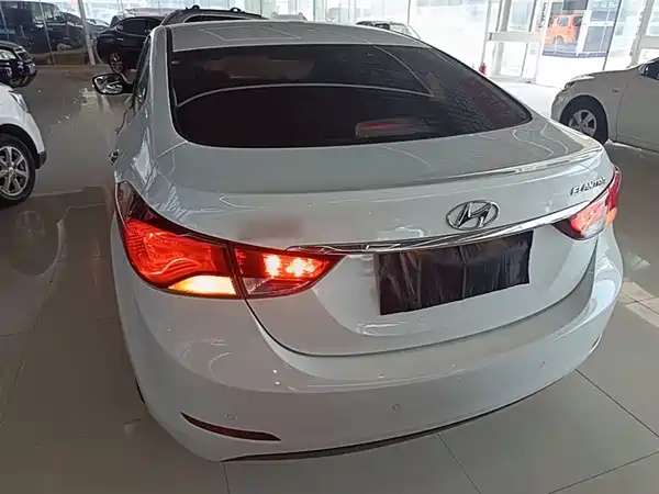 Hyundai Elantra Langdong 2016