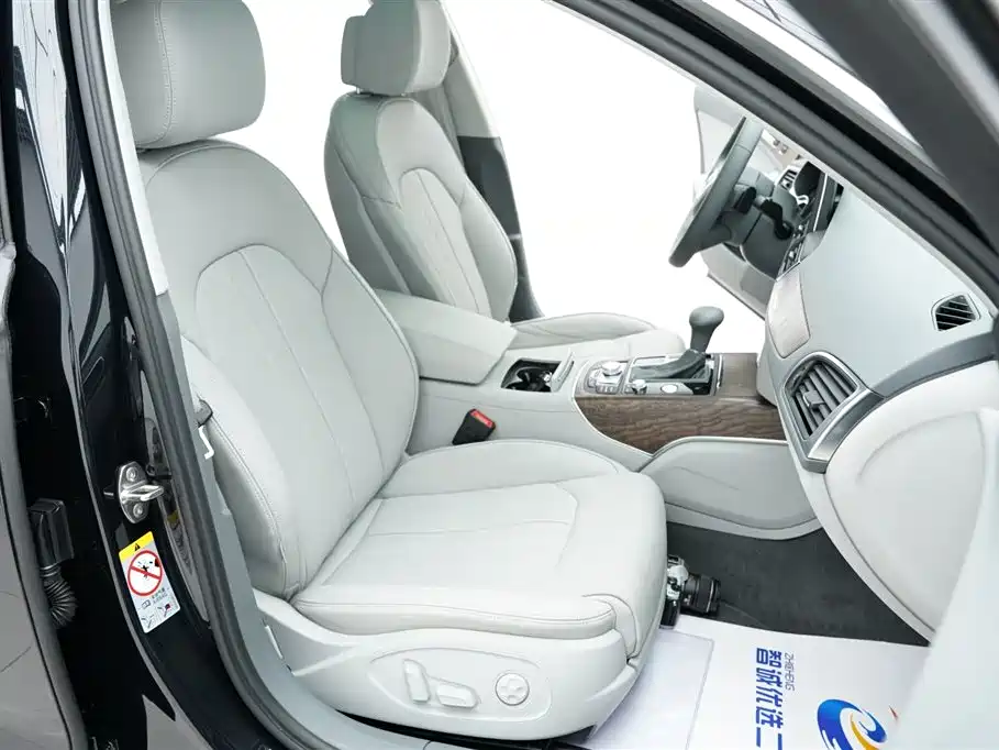 Audi A6L 2014 — фото 30