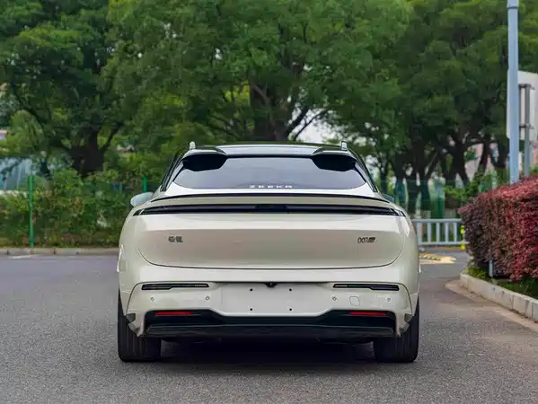 Zeekr 007GT 2025
