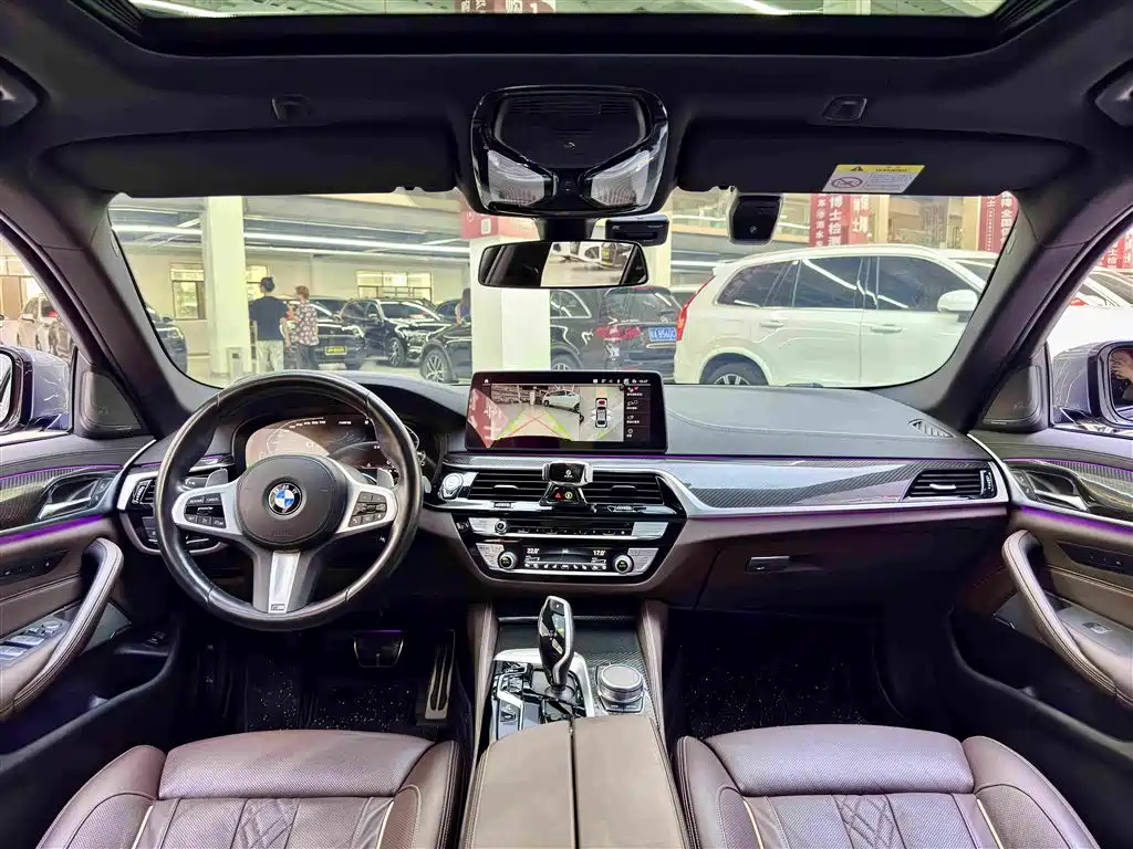 BMW 5 Series 2022 — фото 14