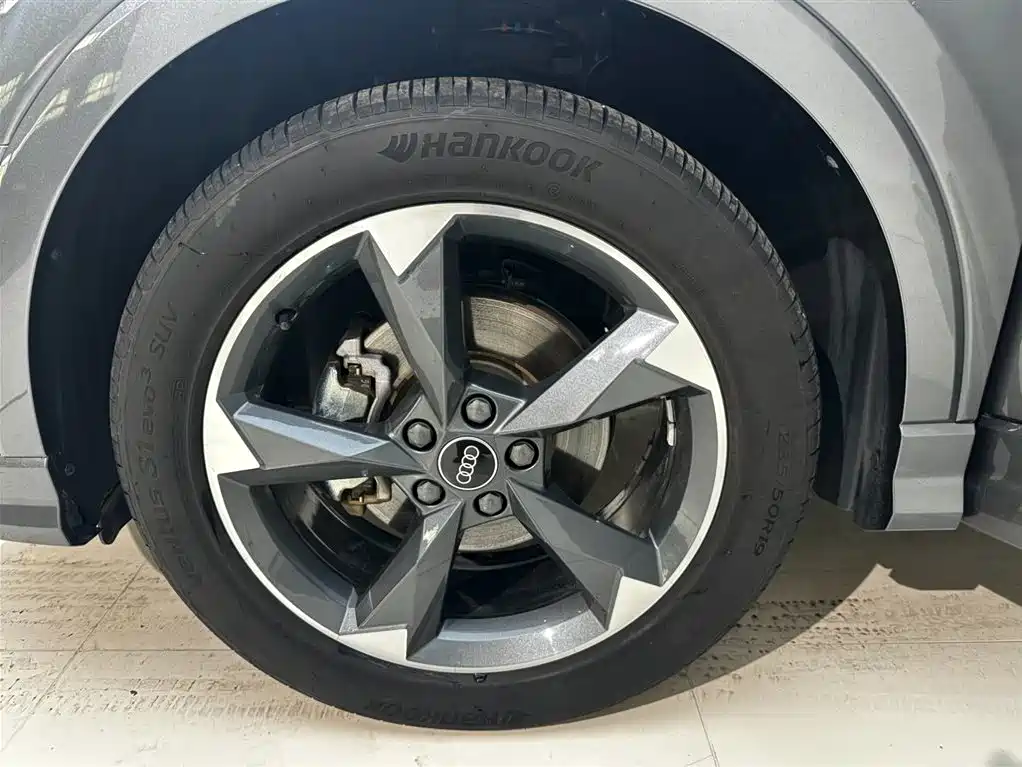 Audi Q3 2022 — фото 18